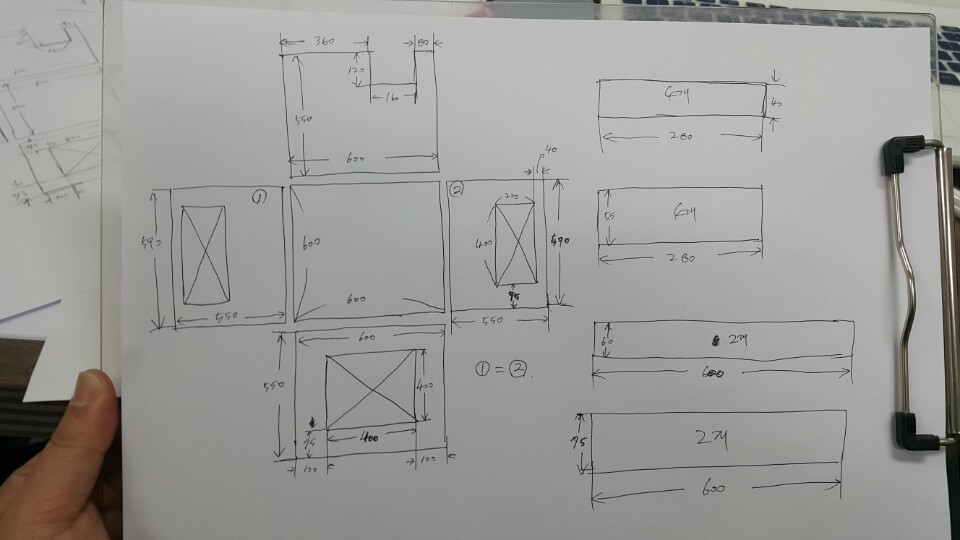 [ũ]  1.   mm,  1:1  Դϴ.2.   Ǿ 鸸 ־ մϴ.3. ġ ּ   ּž մϴ.4. ߺ    մϴ.5.    