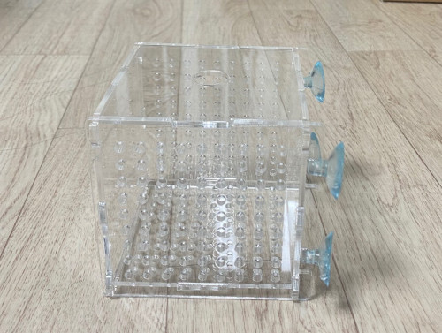 아크릴 격리통 - 걸이식 부화통 구피 치어 산란 베타 내부 수조 어항 수족관 새우 리뷰 사진 1 - il 님